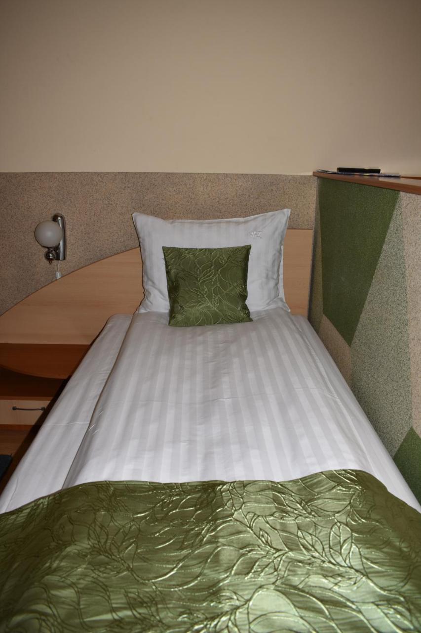 Hotel Zimbru Cluj-Napoca Ngoại thất bức ảnh